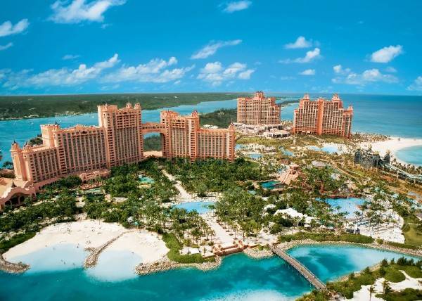 Багамские острова разрешат гражданам платить налоги криптовалютами