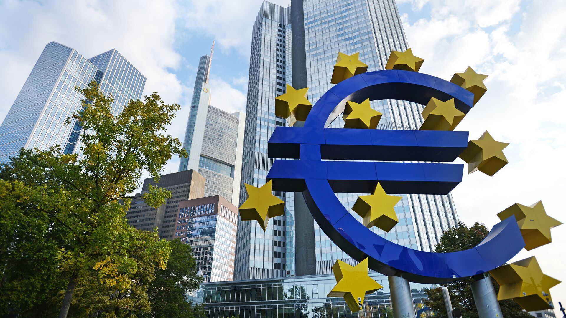 Европейский центробанк изучает возможность проведения межбанковских финансовых операций с помощью блокчейна