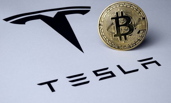 Tesla продала BTC на $936 млн